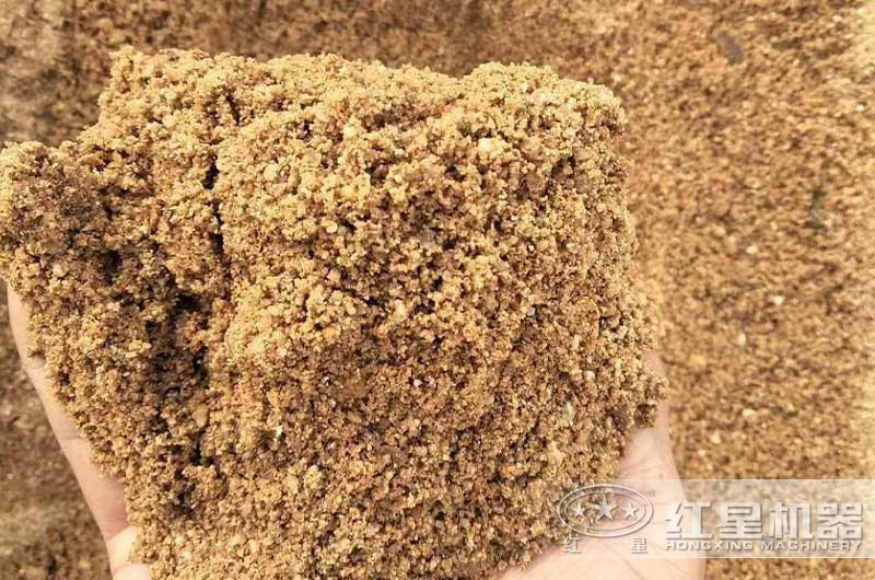 鵝卵石制成的機(jī)制砂，比天然砂還好用